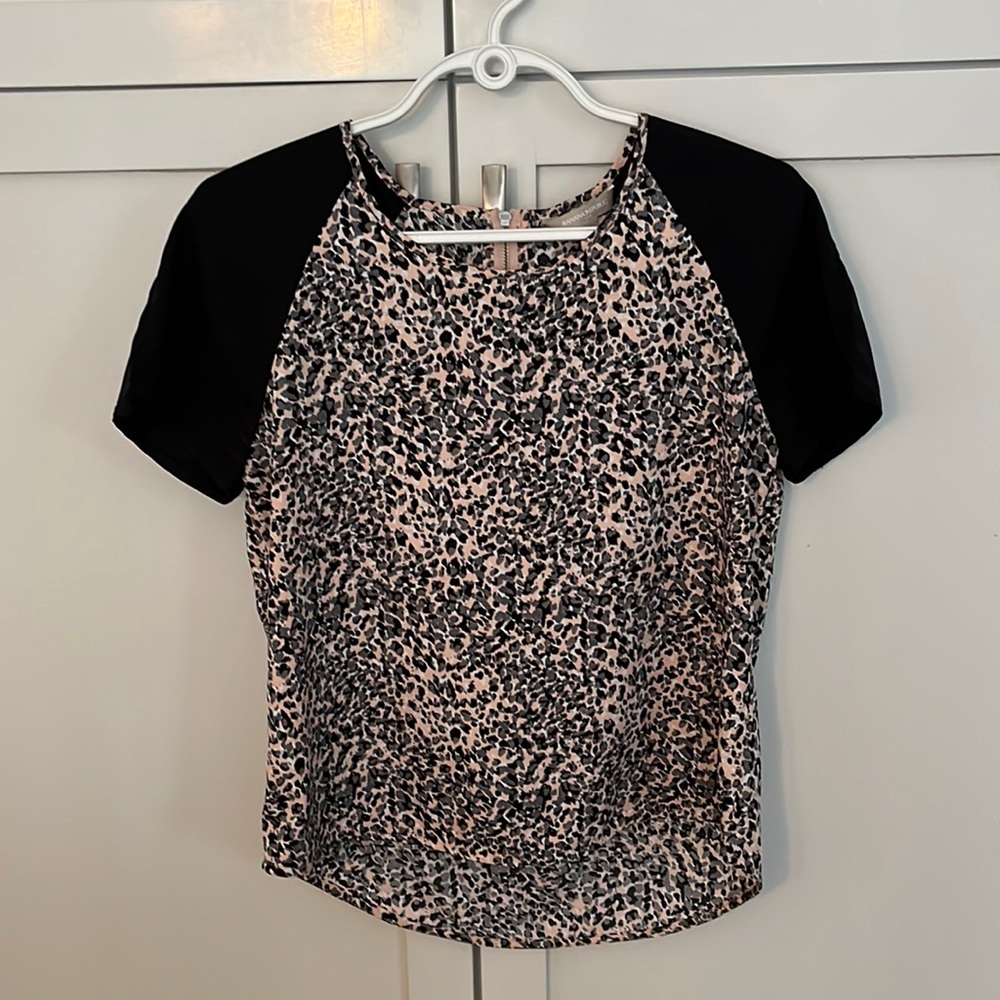 BANANA REPUBLIC Safari print Jersey blouse